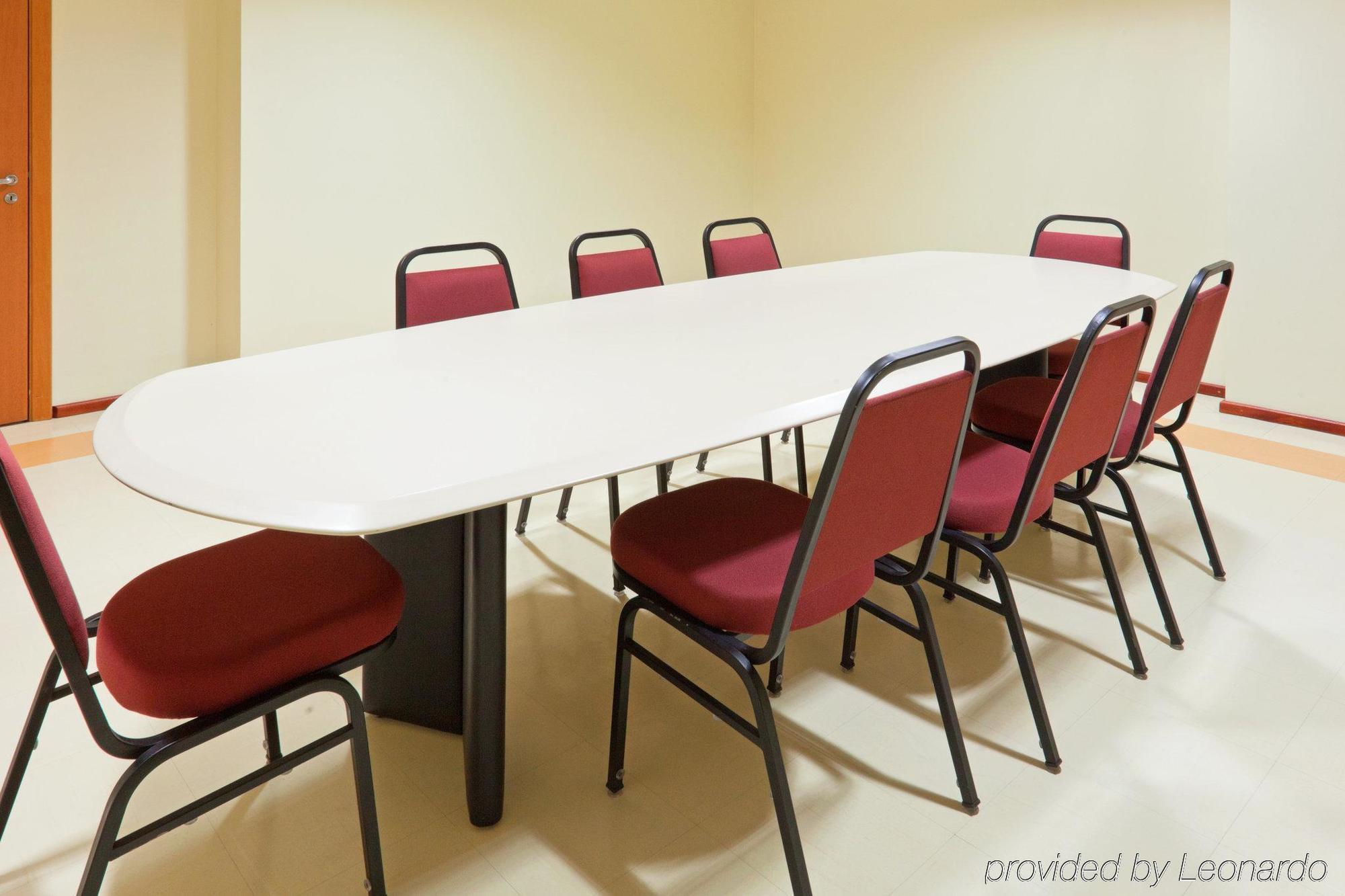 Holiday Inn Express Avenida Sumare サンパウロ 設備 写真