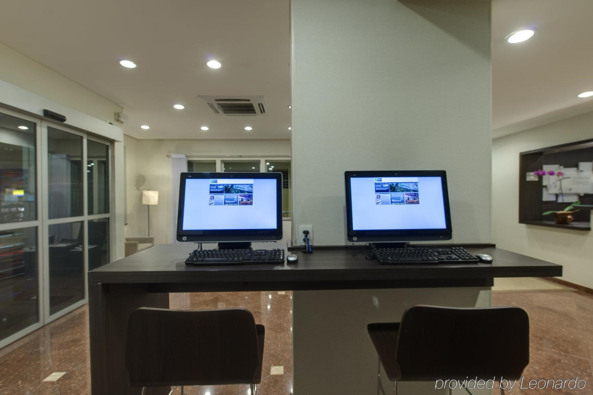 Holiday Inn Express Avenida Sumare サンパウロ エクステリア 写真