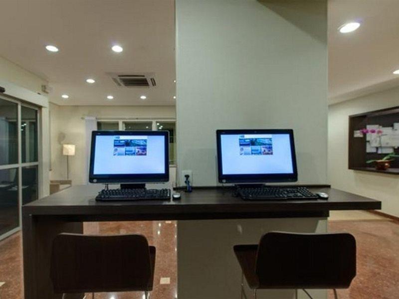 Holiday Inn Express Avenida Sumare サンパウロ エクステリア 写真